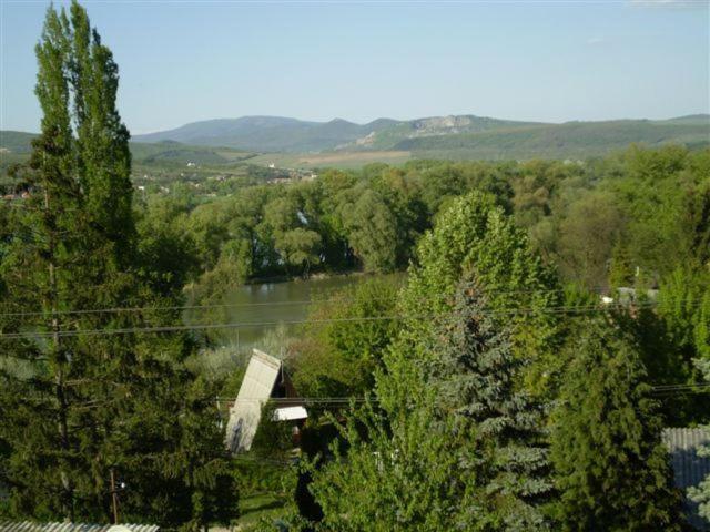Vadregeny Panzio Bed & Breakfast Esztergom Eksteriør bilde